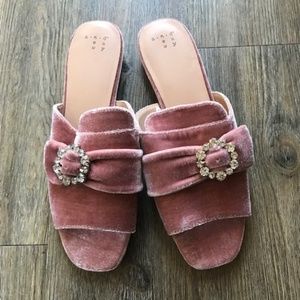 NWOT A New Day Velvet Mules